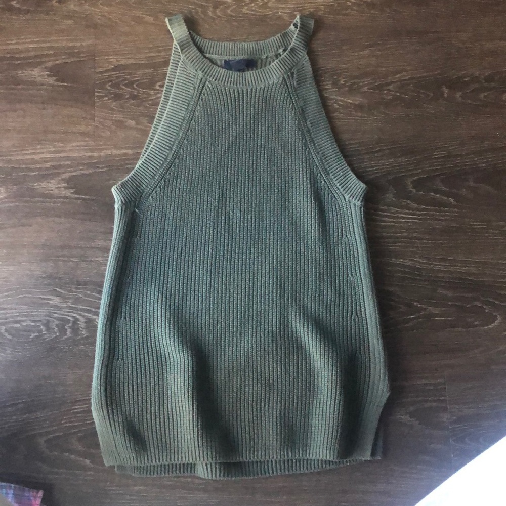 Gap knit top size small